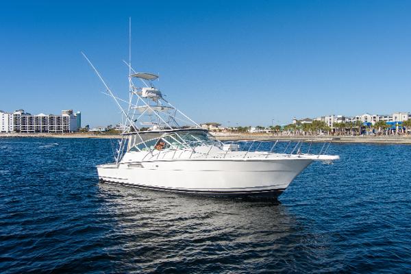 1997 Hatteras 43 Sport Express