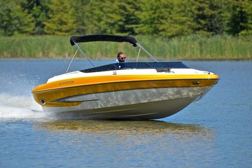 2007 Glastron GXL 235