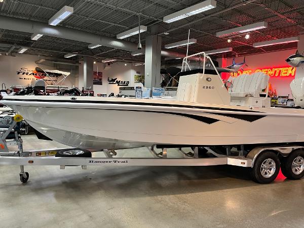 Ranger 2360 Bay 2024 Ranger 2360 Bay boat on display in showroom.