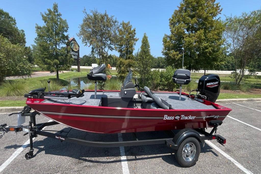 2026 Tracker Bass Tracker Classic XL