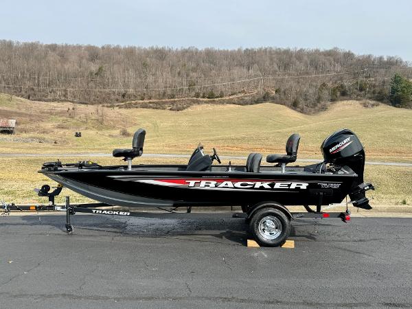 Tracker Pro Team 175 Crappie Edition 2025 Tracker Pro Team 175 Crappie Edition boat on trailer, parked outdoors.