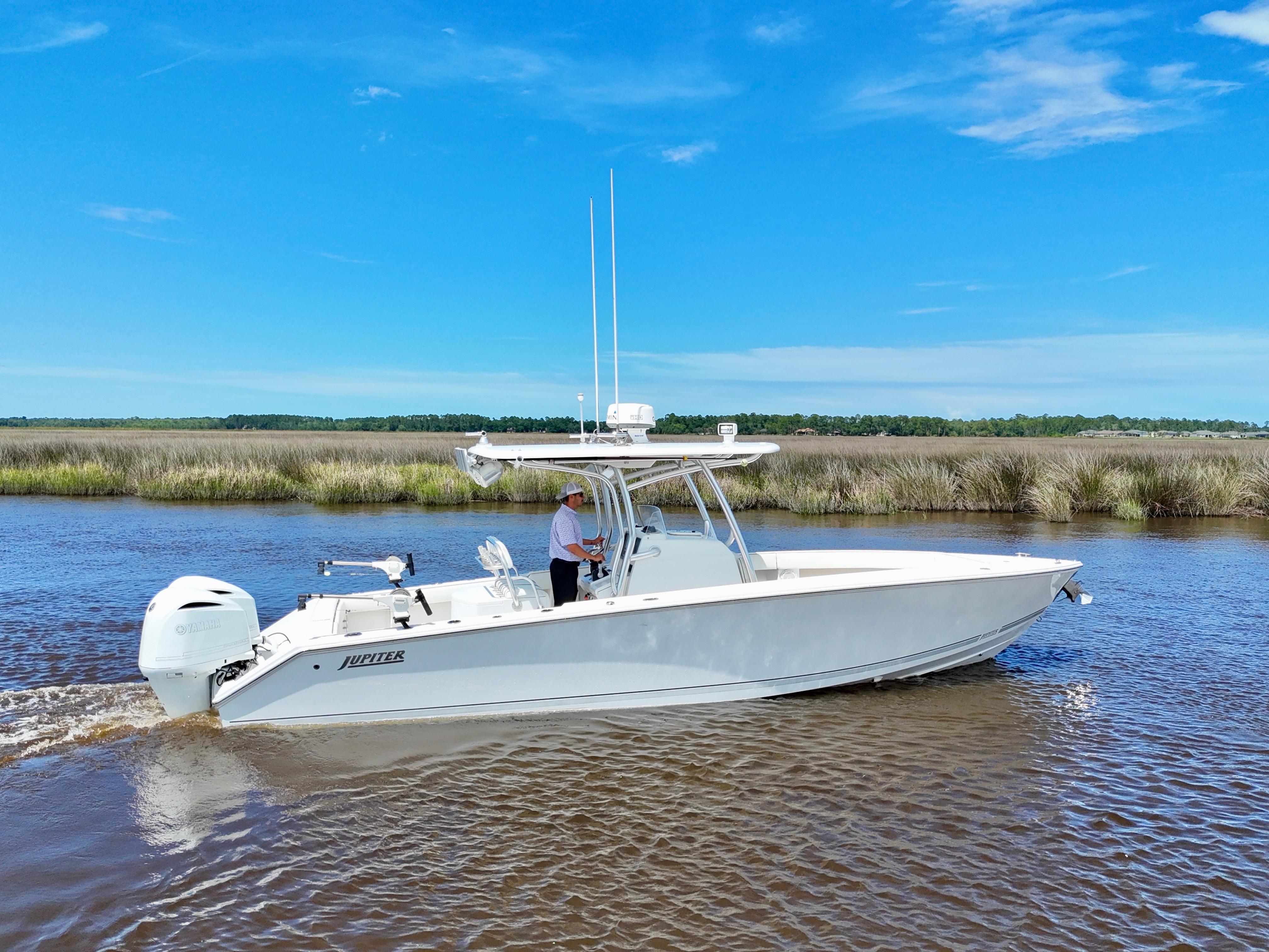 2013 Jupiter 30 FS