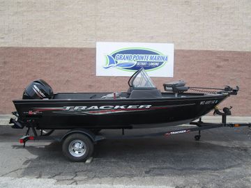 2024 Tracker Pro Guide V-16 WT