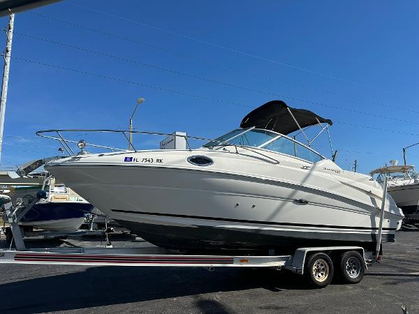 2010 Sea Ray 240 Sundancer