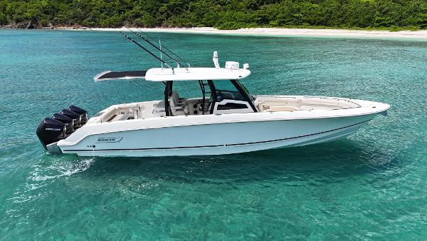 Boston Whaler 380 Outrage