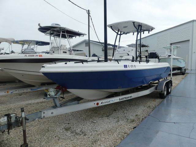 2022 Glasstream 240 CCX