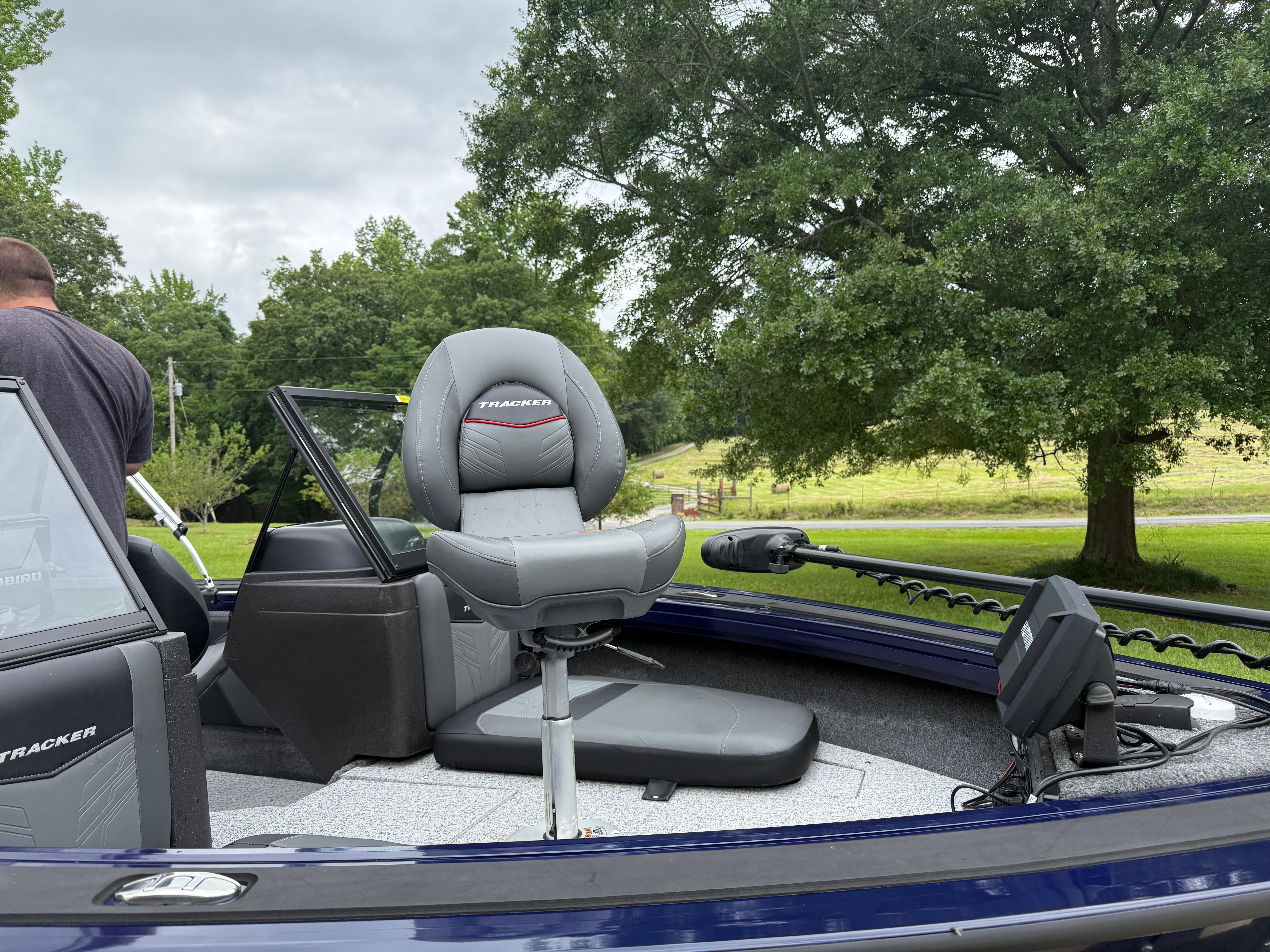 2024 Bass Tracker Targa 19’ Combo TE
