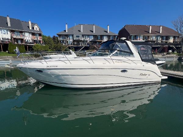 2001 Rinker 310 Fiesta Vee