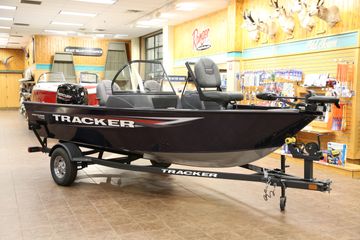2026 Tracker Pro Guide V-16 WT
