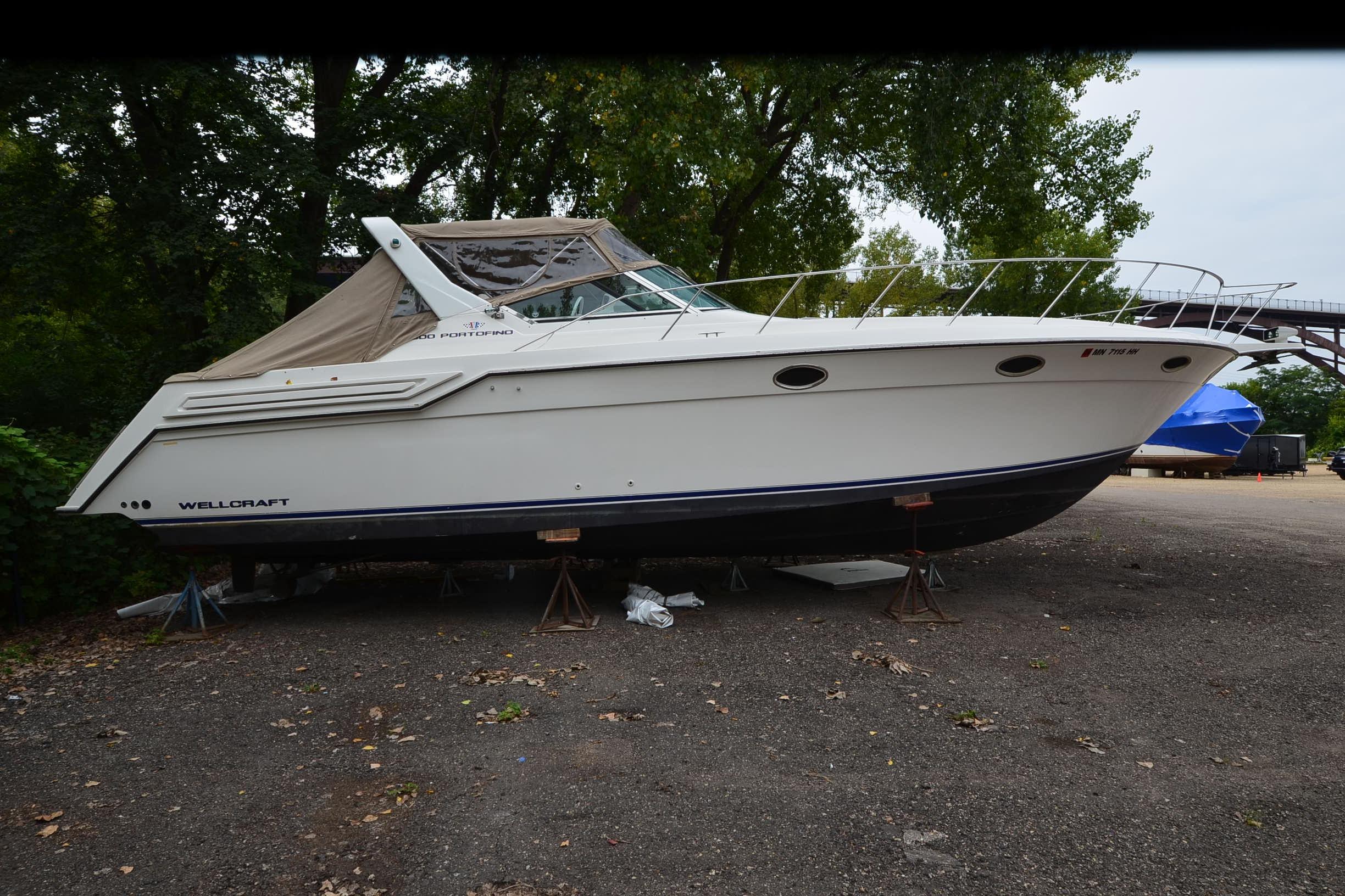 1996 Wellcraft Portofino 43