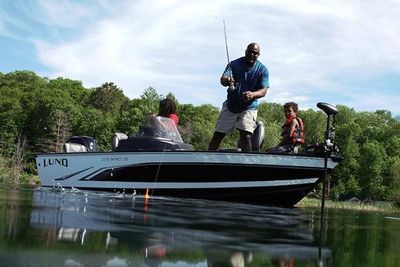 Lund 1675 Impact XS SS Boat
