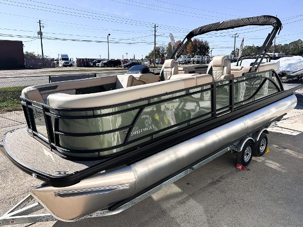 2025 Godfrey Sweetwater 22'-24' Split Bench Tritoon - 2286 SB