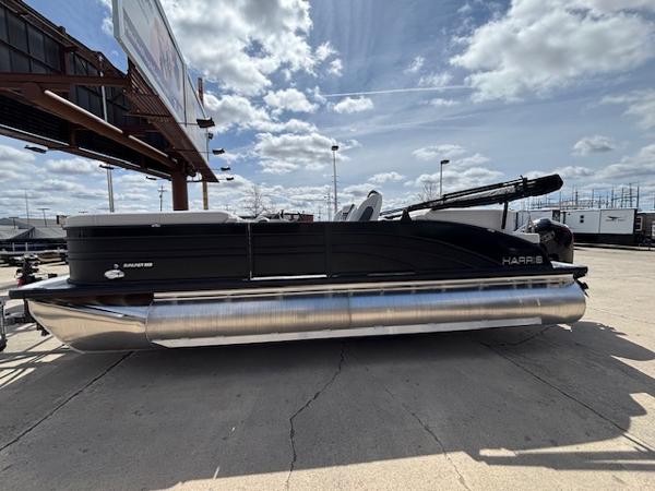 2025 Harris Sunliner 230