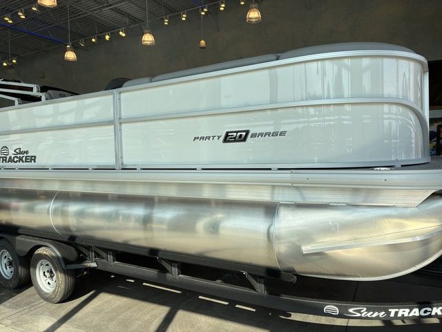 2026 Sun Tracker PB 20