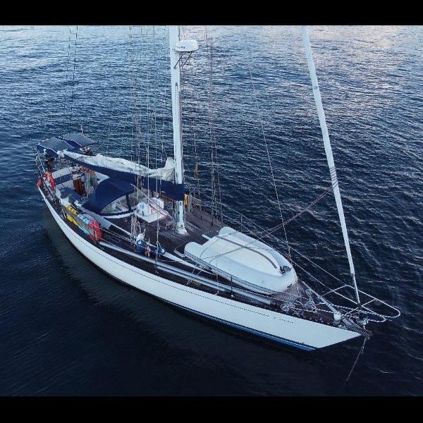 1981 Albin Nimbus