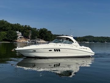 2010 Sea Ray 390 Sundancer