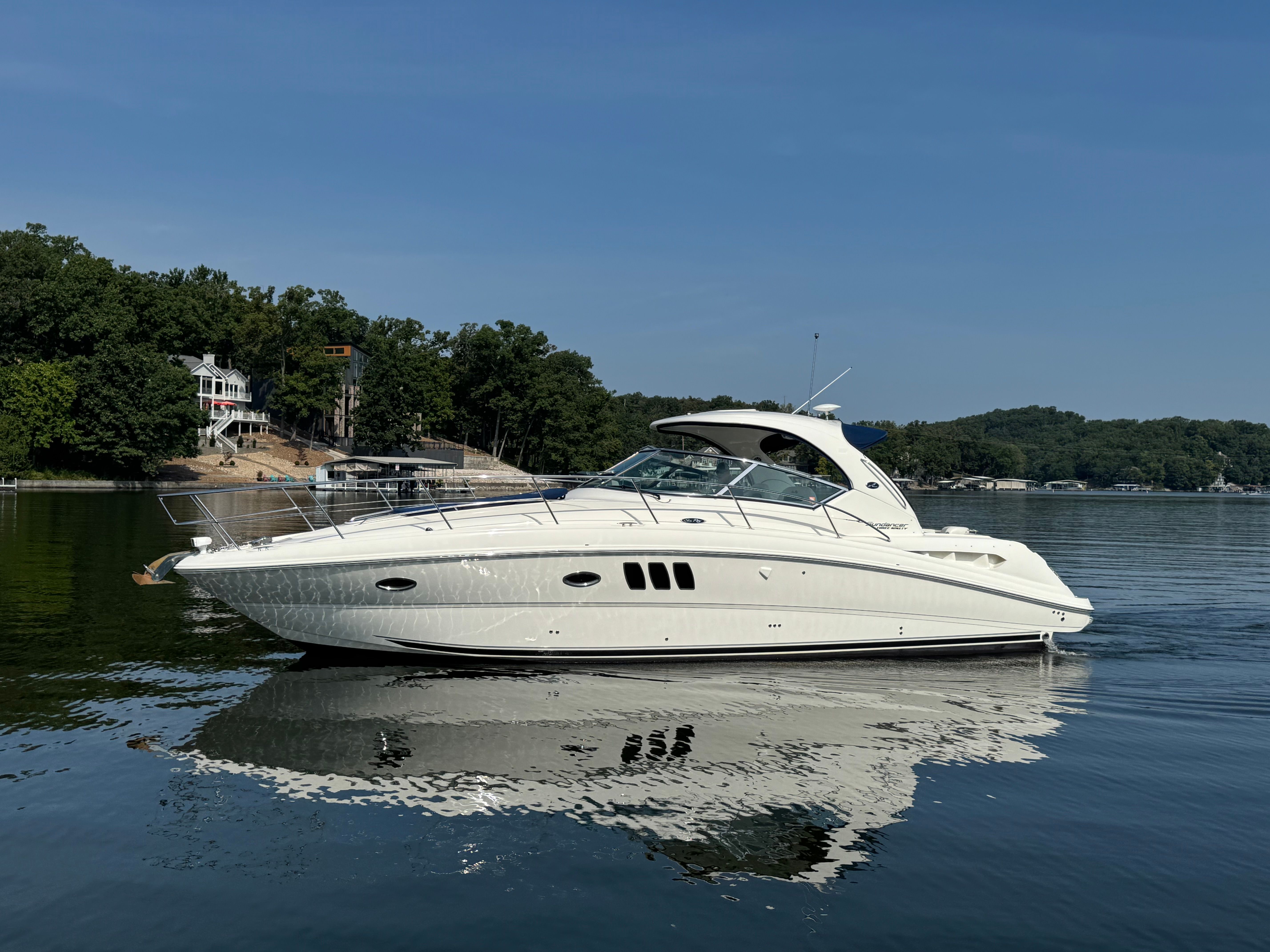 2010 Sea Ray 390 Sundancer