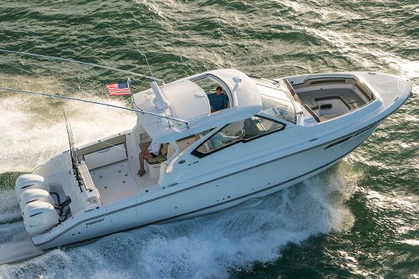 Pursuit DC 365 Dual Console Manufacturer Provided Image