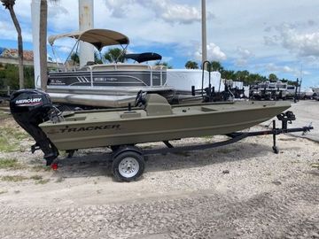 2026 Tracker Grizzly 1648 Utility
