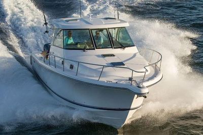 Pursuit OS 385 Offshore Boat