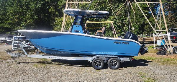 2025 Sea Pro 242 DLX
