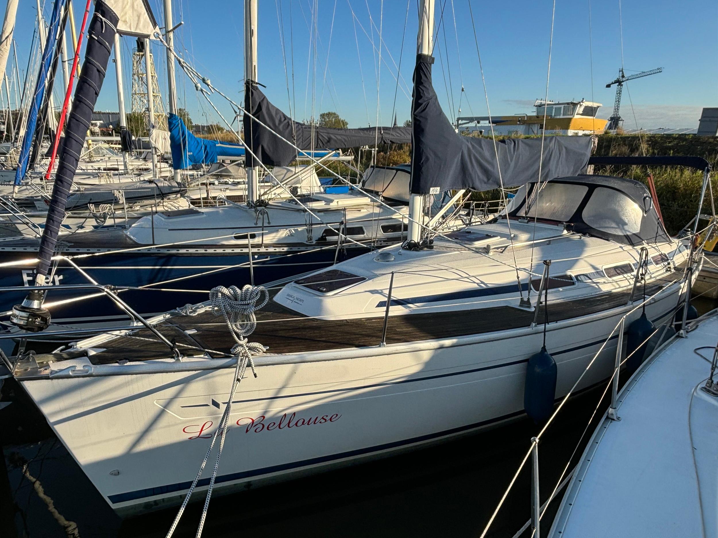 Bavaria 32: Budget Family Cruiser - Boats.com