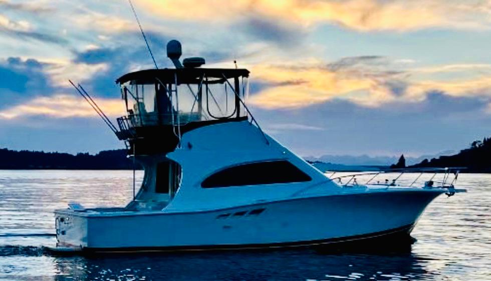 2001 Luhrs 360 Convertible