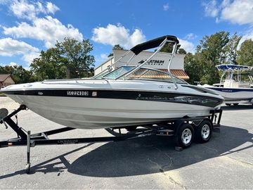 2004 Crownline 216 Razor
