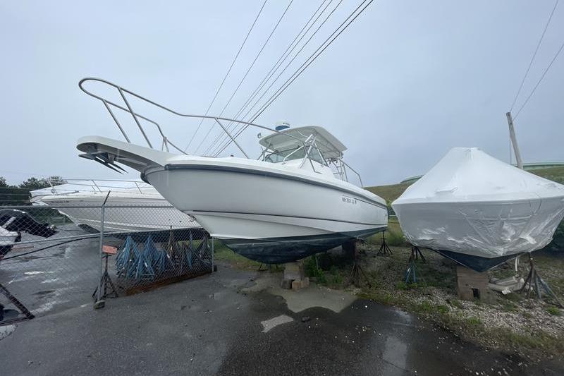 2000 Boston Whaler 28 Outrage