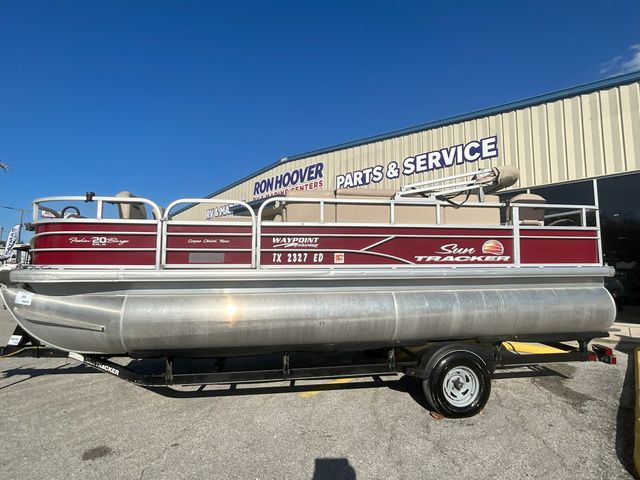 2018 Sun Tracker Fishin' Barge 20 DLX