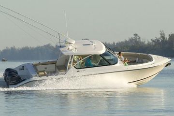 2015 Pursuit DC 325 Dual Console