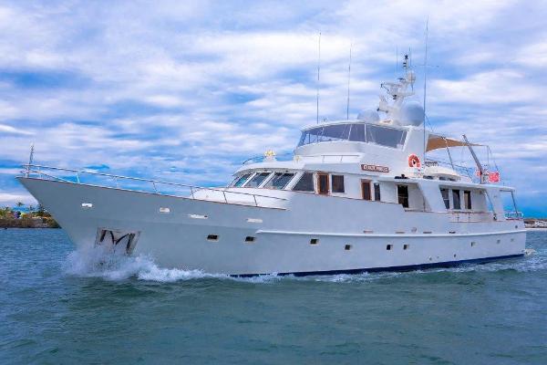 Custom GeTa 86ft Motor Yacht