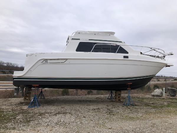 Mainship 31 Sedan Bridge
