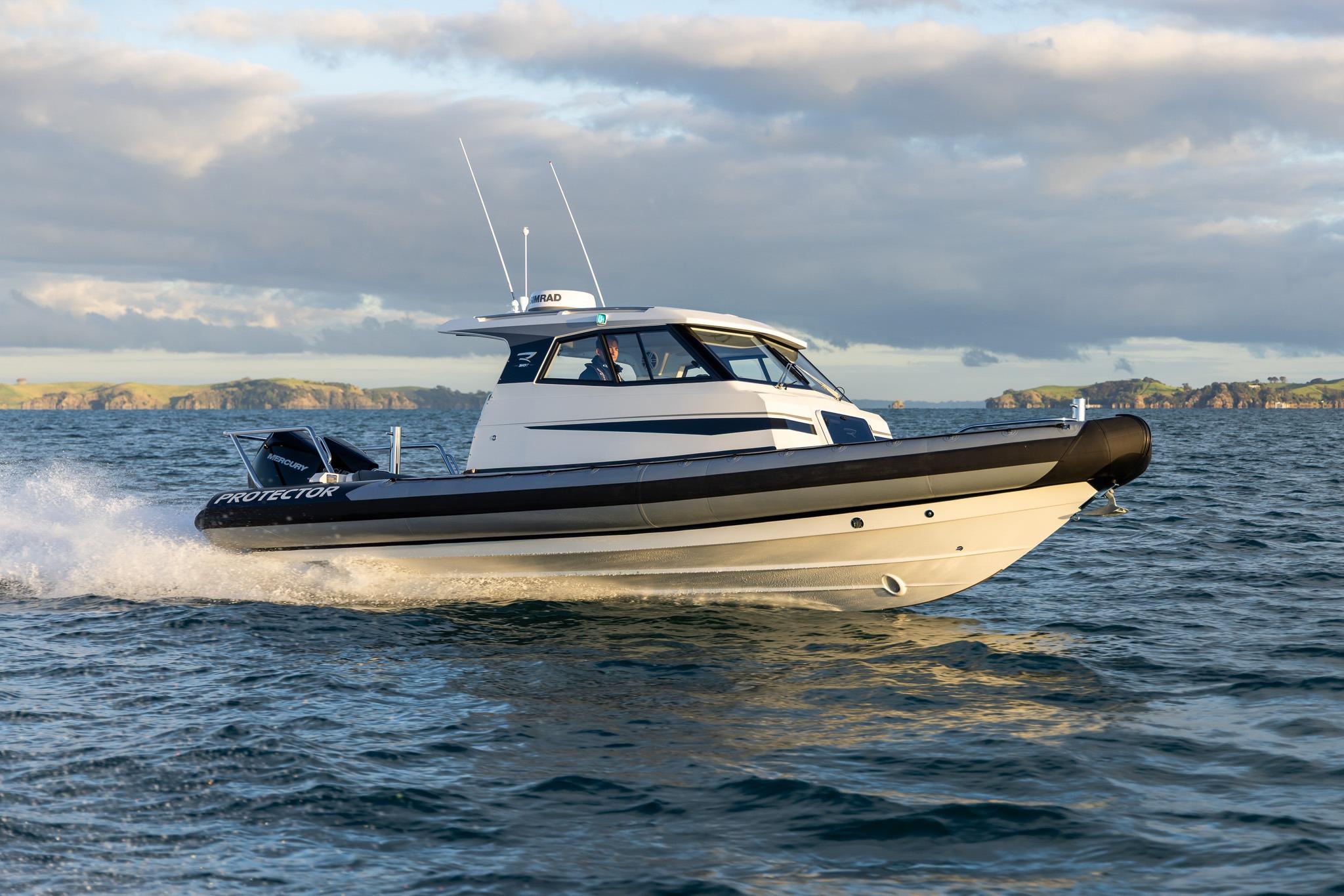 2020 Protector 310 Targa
