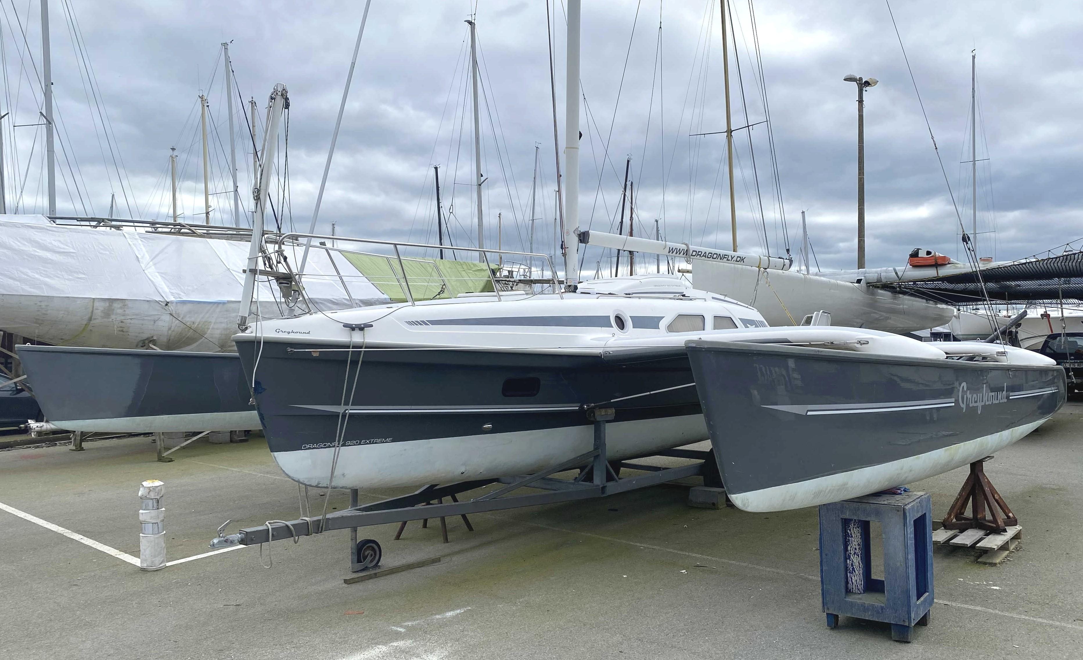 2003 Dragonfly 920, Saint-Malo France - boats.com