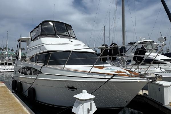 2004 Carver 366 Motor Yacht