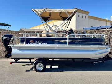 2023 Sun Tracker Bass Buggy 18 DLX