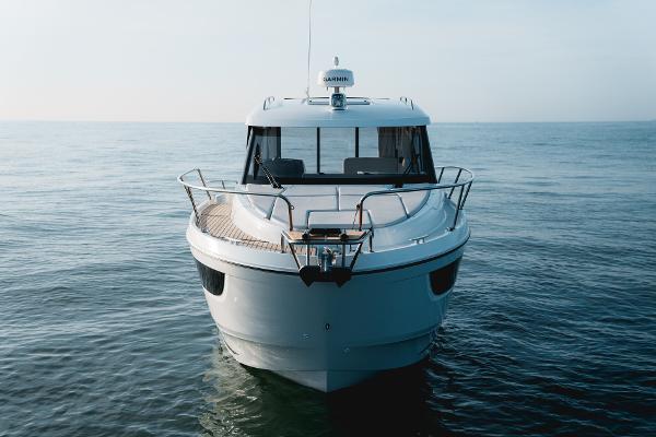 2025 Beneteau Antares 9 V2