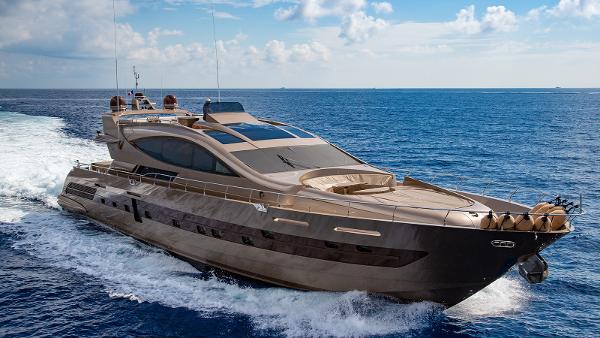 2018 Cerri Cantieri Navali 102 FLYING SPORT