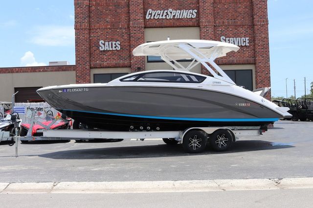 2022 Yamaha Boats 275SD