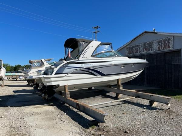 Formula 330 Crossover Bowrider boats for sale - boats.com