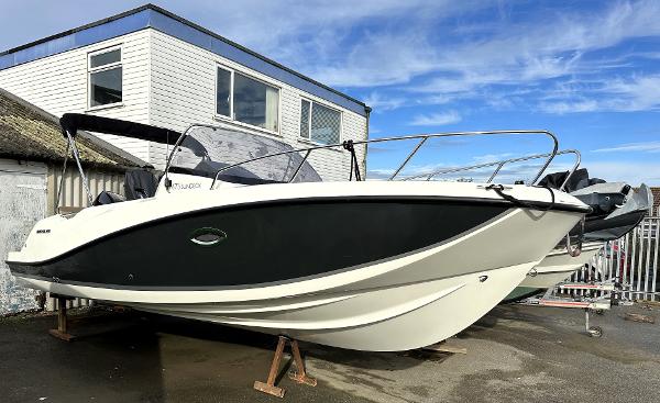 2021 Quicksilver Sundeck