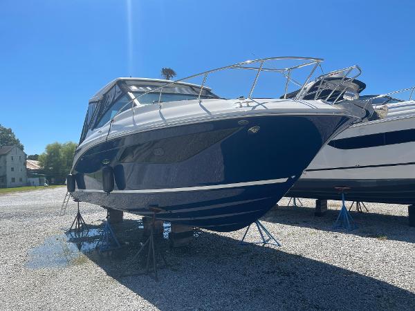 2023 Sea Ray Sundancer 320 Outboard
