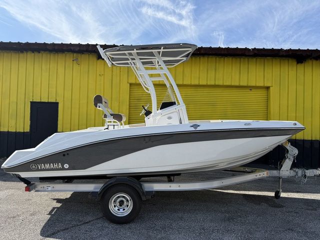 2025 Yamaha Boats 190 FSH Sport