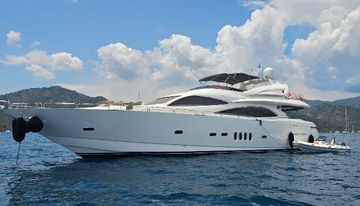 2005 Sunseeker 94 Yacht