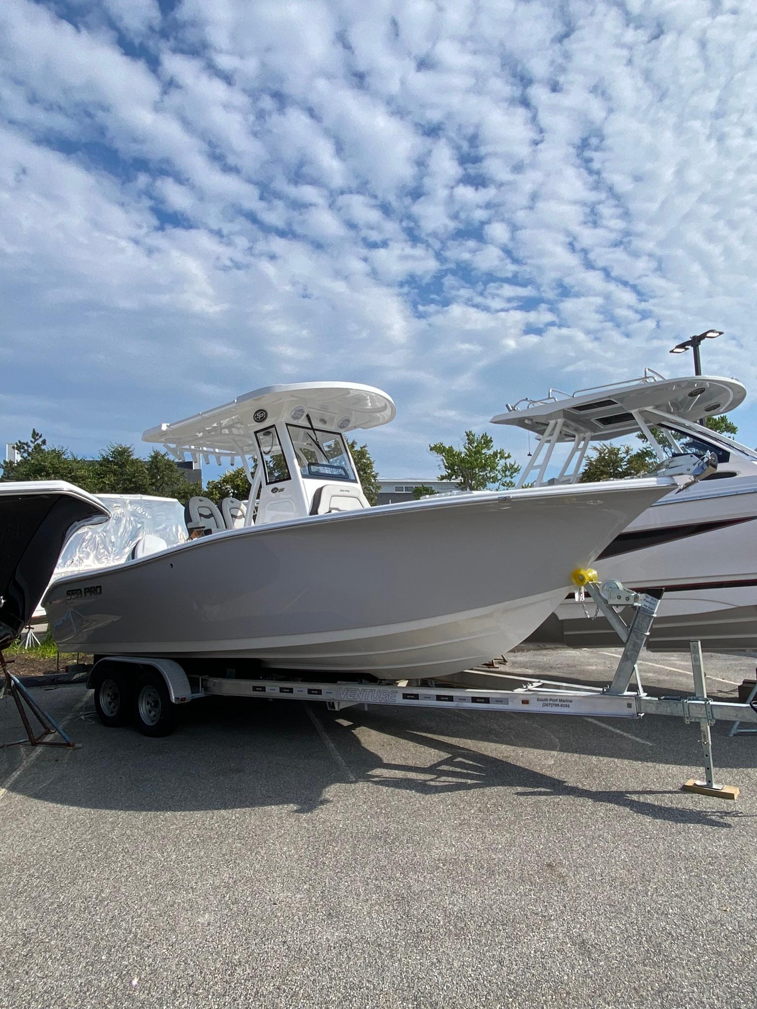 2025 Sea Pro 242 Center Console