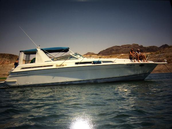 1992 Four Winns Express Cruiser