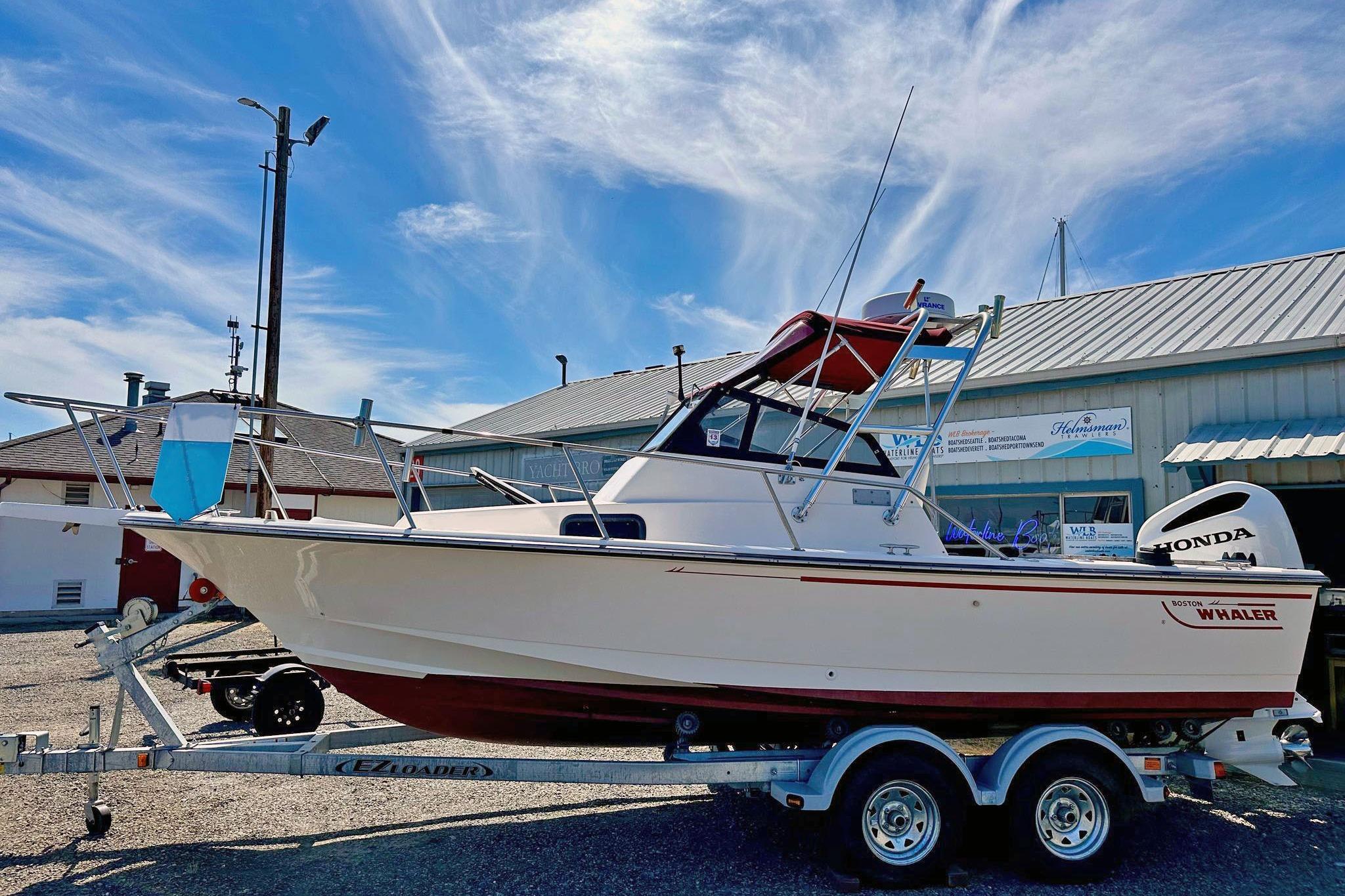 1993 Boston Whaler 210 Outrage