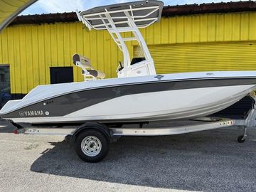 2025 Yamaha Boats 195 FSH Sport