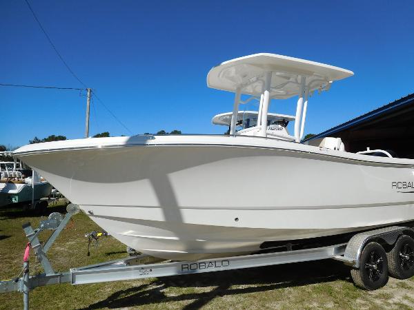 Robalo R232 Explorer